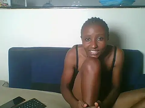 Snapshot of Petitesecret chatting on 08.03.26 Petitesecret online show from 08.03.26