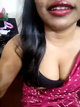 Snapshot of Cute_leeza chatting on 08.08.26 Cute leeza online show from 08.08.26