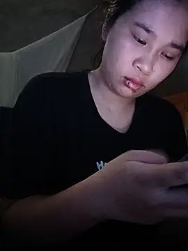 Snapshot of Quynhnhu_bb chatting on 08.07.26 Quynhnhu bb online show from 08.07.26