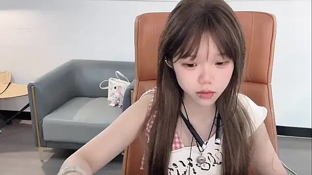 Snapshot of xiaoting-baby chatting on 08.05.26 xiaoting-baby online show from 08.05.26