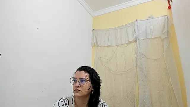 Snapshot of MARILYN_GARCIA chatting on 02.22.26 MARILYN GARCIA online show from 02.22.26