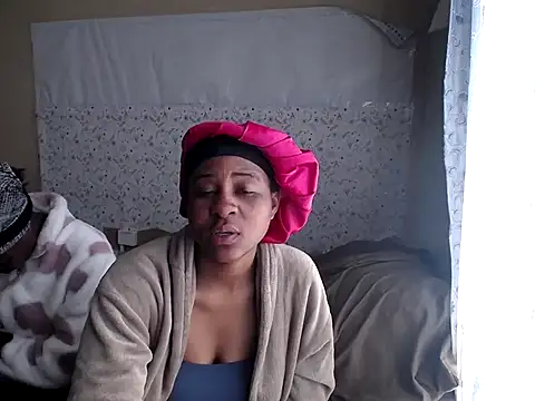 Snapshot of VelvetCherryXX chatting on 08.06.26 VelvetCherryXX online show from 08.06.26