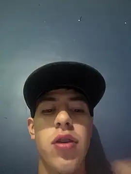 Snapshot of Alanjimenezz chatting on 08.06.26 Alanjimenezz online show from 08.06.26