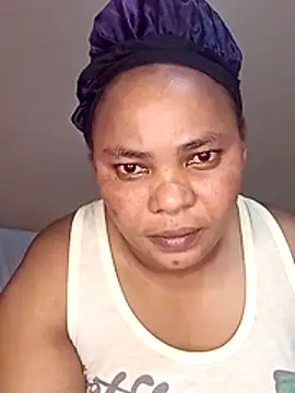 Snapshot of africanqueen123 chatting on 08.06.26 africanqueen123 online show from 08.06.26