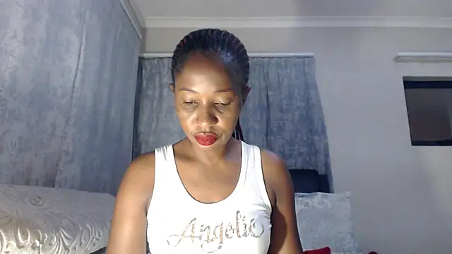 Snapshot of leanna23 chatting on 03.21.25 leanna23 online show from 03.21.25