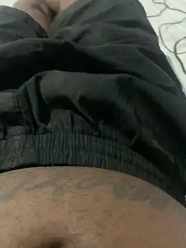 Snapshot of Negao23cmjf chatting on 10.18.25 Negao23cmjf online show from 10.18.25