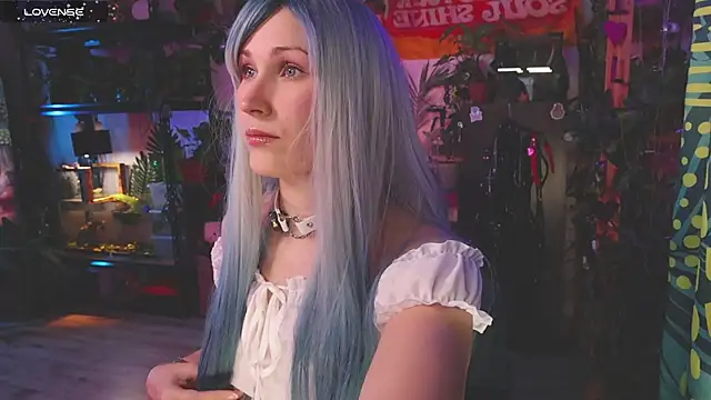 Dead Butterfly online show from 12.22.25