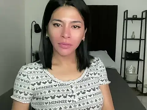 Snapshot of your_bianca69 chatting on 01.02.25 your bianca69 online show from 01.02.25