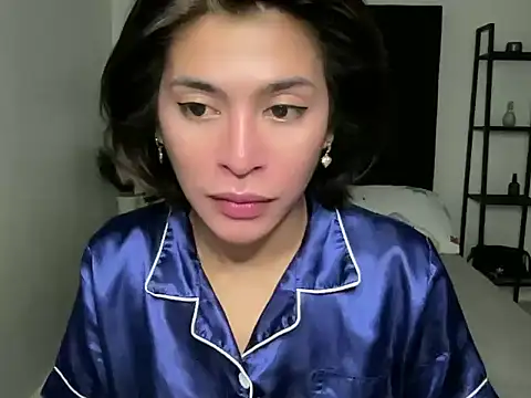 Snapshot of your_bianca69 chatting on 02.14.25 your bianca69 online show from 02.14.25