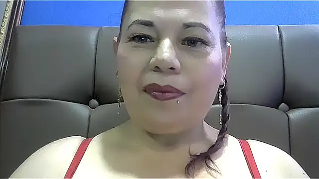 Snapshot of paosexy69 chatting on 01.21.25 paosexy69 online show from 01.21.25
