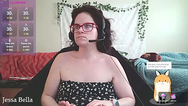 Snapshot of JessaBella chatting on 05.05.26 JessaBella online show from 05.05.26