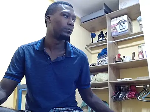 Snapshot of kurtbigcock chatting on 09.13.25 kurtbigcock online show from 09.13.25