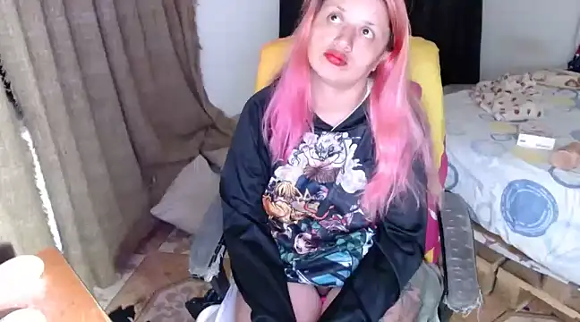 Snapshot of kattydirtylol chatting on 12.12.24 kattydirtylol online show from 12.12.24