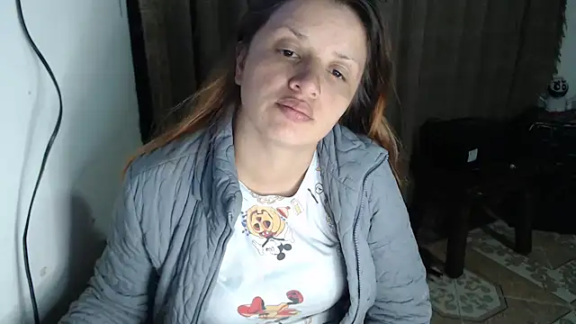 Snapshot of kattydirtylol chatting on 10.10.25 kattydirtylol online show from 10.10.25