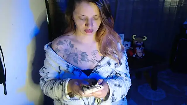 Snapshot of kattydirtylol chatting on 10.31.25 kattydirtylol online show from 10.31.25