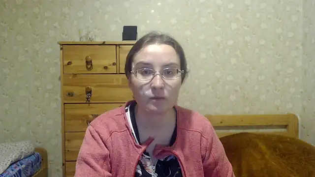 Snapshot of Smart_Rose chatting on 01.24.25 Smart Rose online show from 01.24.25