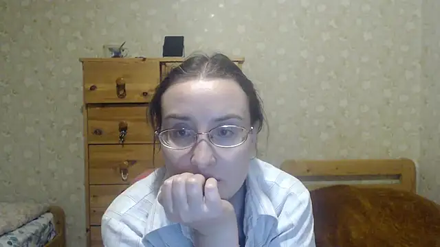 Snapshot of Smart_Rose chatting on 02.04.25 Smart Rose online show from 02.04.25