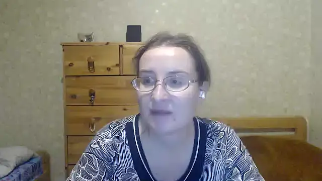 Snapshot of Smart_Rose chatting on 02.12.25 Smart Rose online show from 02.12.25