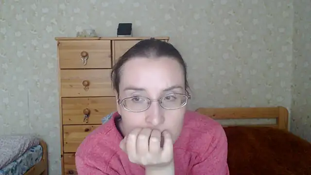 Snapshot of Smart_Rose chatting on 03.19.25 Smart Rose online show from 03.19.25