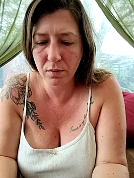 Snapshot of Natali_UA chatting on 05.18.26 Natali UA online show from 05.18.26