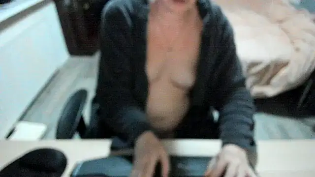 minoesje37 online show from 02.26.25