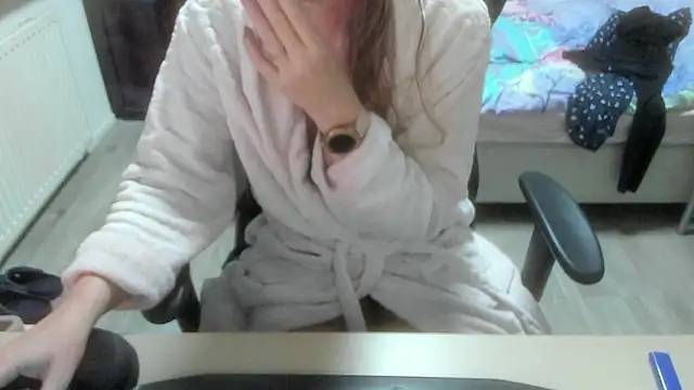 minoesje37 online show from 01.18.26