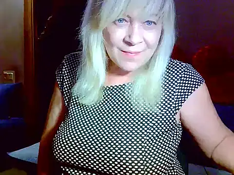 Snapshot of AgoniA7 chatting on 05.27.26 AgoniA7 online show from 05.27.26