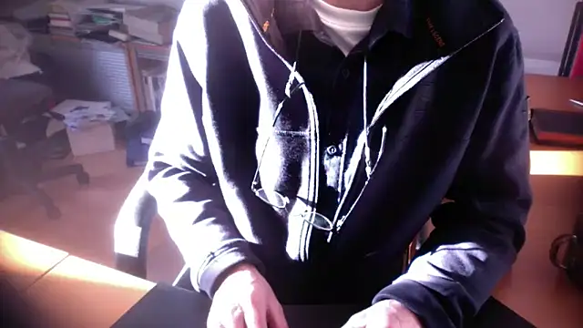 Snapshot of outlaw200 chatting on 12.20.24 outlaw200 online show from 12.20.24