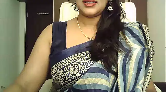 Snapshot of Spandana_Sweety chatting on 12.24.24 Spandana Sweety online show from 12.24.24