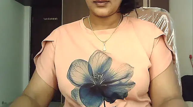 Snapshot of Spandana_Sweety chatting on 02.09.25 Spandana Sweety online show from 02.09.25