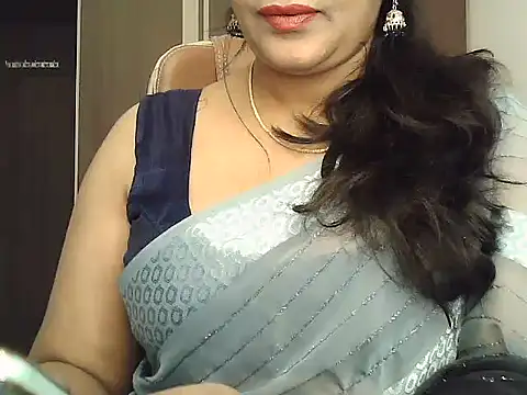 Snapshot of Spandana_Sweety chatting on 11.20.25 Spandana Sweety online show from 11.20.25