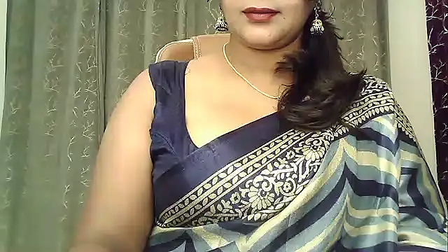 Snapshot of Spandana_Sweety chatting on 07.07.26 Spandana Sweety online show from 07.07.26