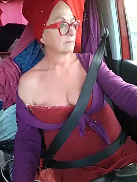 MucMilf59 online show from 03.20.25