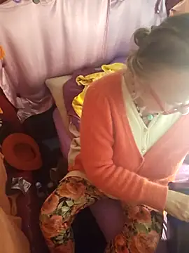 MucMilf59 online show from 09.30.25