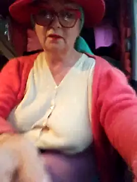 MucMilf59 online show from 10.10.25