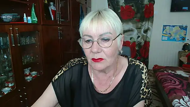 Snapshot of JenaCheim chatting on 04.20.26 JenaCheim online show from 04.20.26