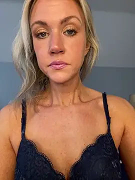 Kay Cakes online show from 02.01.25