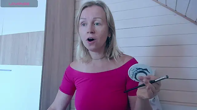 I AM MILF online show from 10.17.25