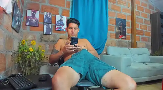 Snapshot of Zack_Grey chatting on 03.06.25 Zack Grey online show from 03.06.25