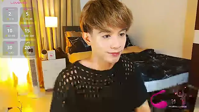 Snapshot of WildestTwink chatting on 06.26.26 WildestTwink online show from 06.26.26