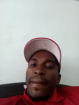 Snapshot of Negroyanke chatting on 10.01.25 Negroyanke online show from 10.01.25