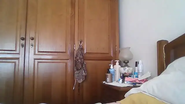 Snapshot of CarlosRocha73 chatting on 04.25.26 CarlosRocha73 online show from 04.25.26