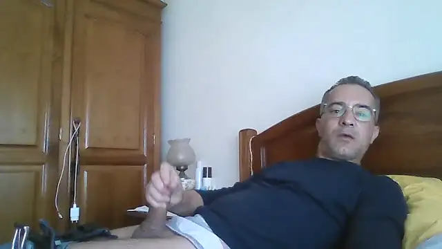 Snapshot of CarlosRocha73 chatting on 05.07.26 CarlosRocha73 online show from 05.07.26