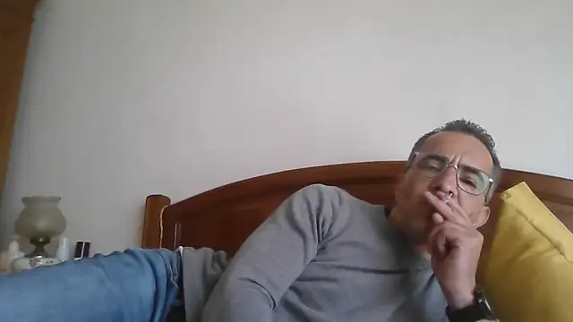 Snapshot of CarlosRocha73 chatting on 05.14.26 CarlosRocha73 online show from 05.14.26