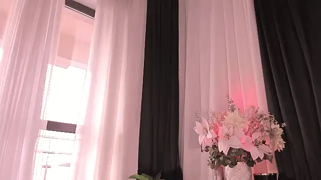 blond3bab3 online show from 12.18.25