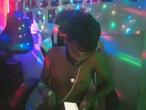 FriskyGender online show from 10.31.25