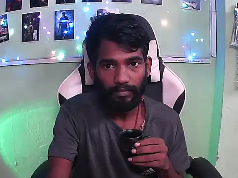 FriskyGender online show from 11.14.25