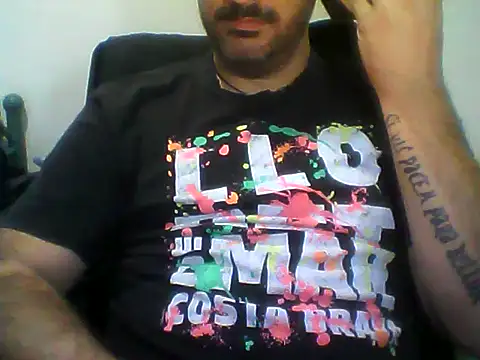 Snapshot of Italian_dark_desire chatting on 11.14.25 Italian dark desire online show from 11.14.25