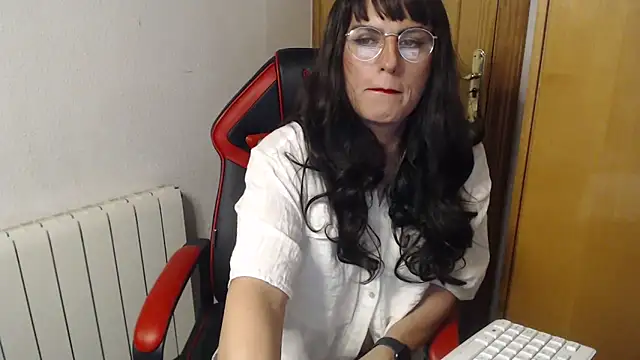 Chic desire online show from 03.10.26