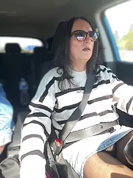 Chic desire online show from 04.02.26